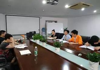 成都出臺(tái)全國首個(gè)《互聯(lián)網(wǎng)手機(jī)維修服務(wù)標(biāo)準(zhǔn)》，引領(lǐng)行業(yè)規(guī)范化發(fā)展